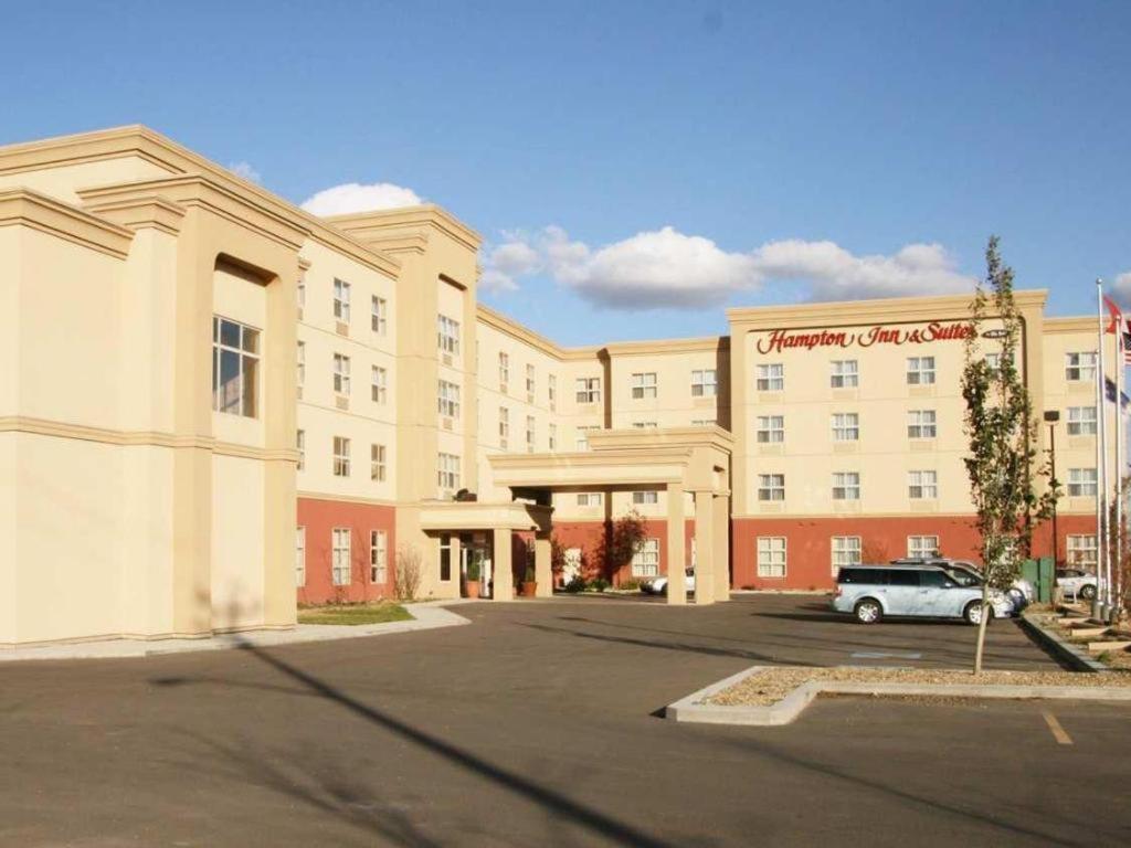 Hampton Inn & Suites By Hilton Edmonton International Airport Leduc Exterior foto